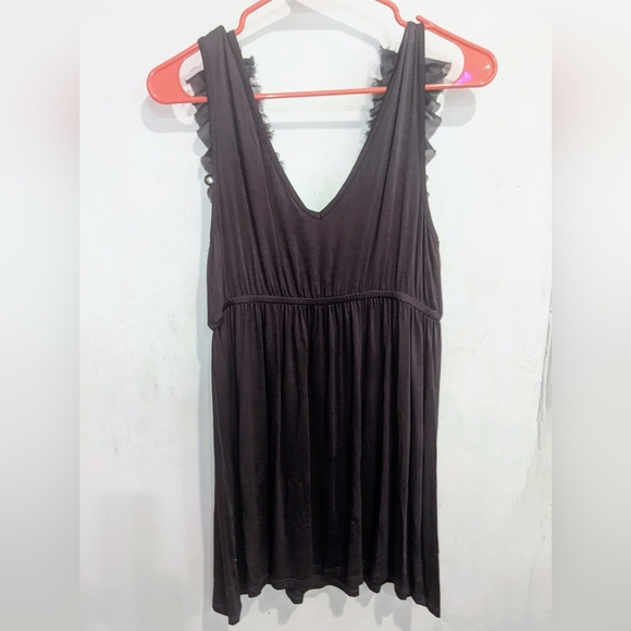 Robin K, ruffled greenish brown tank - Picture 2 of 2